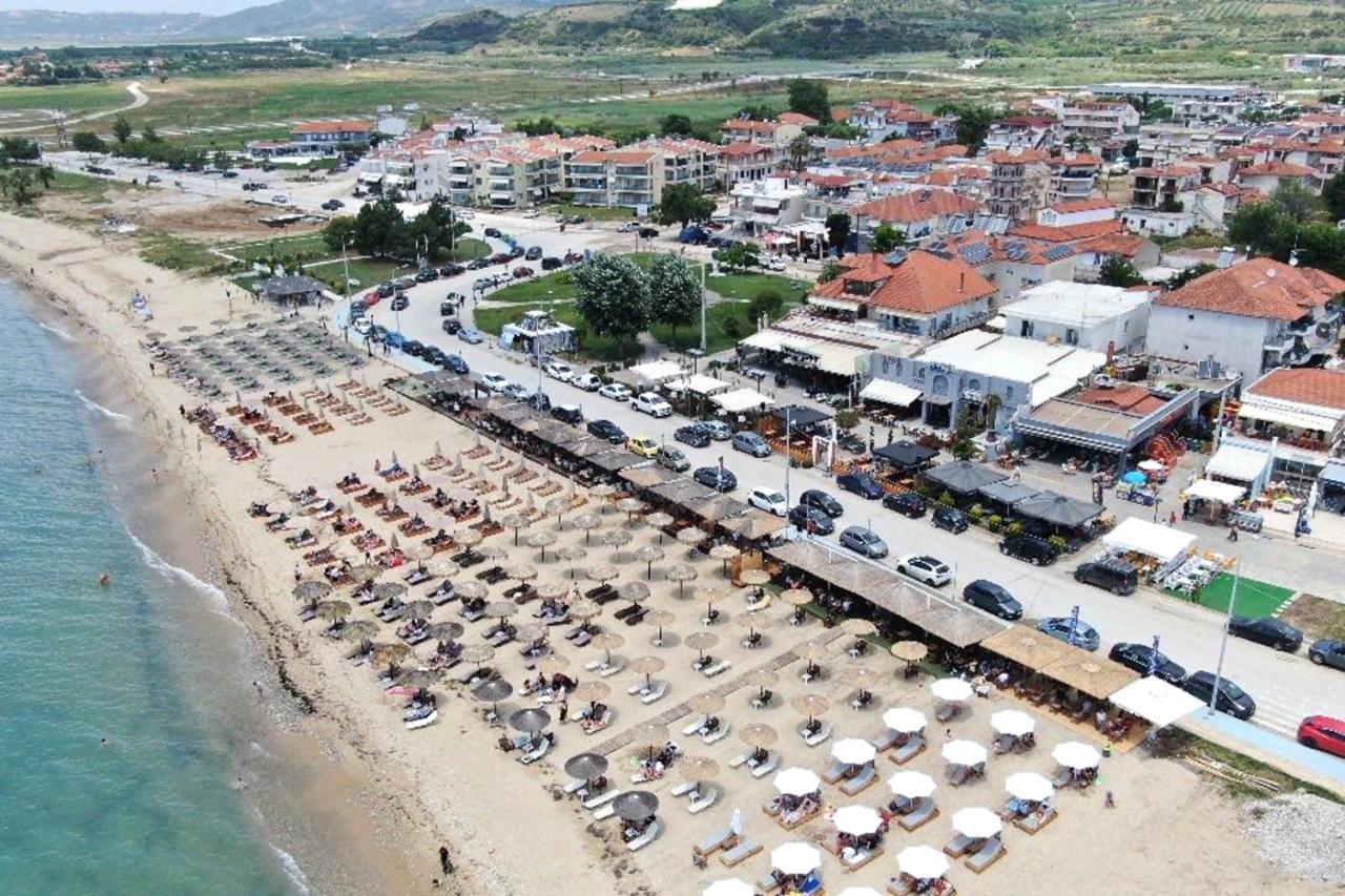 Ofrinio Central Apartments Ofrínion Exterior foto