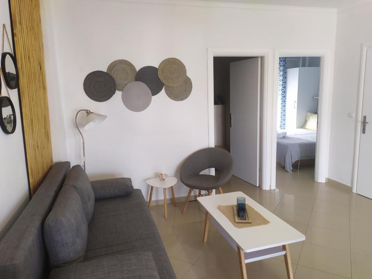 Ofrinio Central Apartments Ofrínion Exterior foto